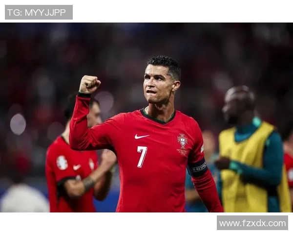 纵览绿茵百年风云汇聚足球历史一百巨星风采